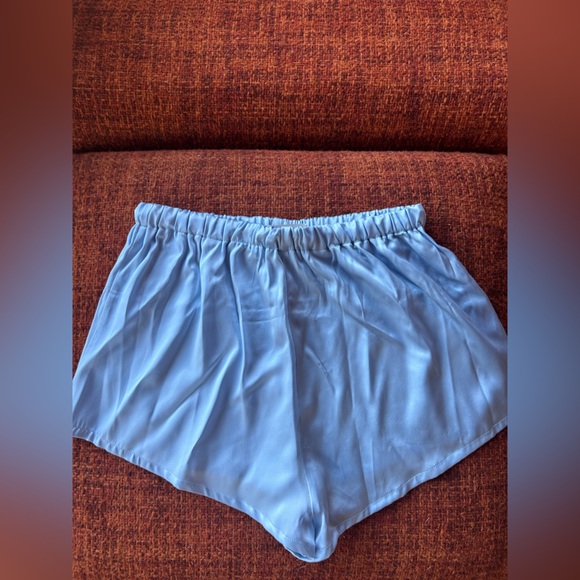 The Robe UA Crystal Blue PJ Set - Picture 7 of 8